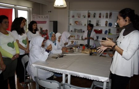 Liseli Timsahlar'dan lösemili çocuklara destek