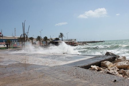 Lodos Silifke’de hayatı felç etti