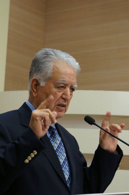 Loğoğlu: CHP, Suriye'de ne muhaleffetten ne de rejimden yana