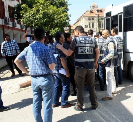 Lokum yerine su ihrac edip 4 milyon lira vurgun yapmışlar