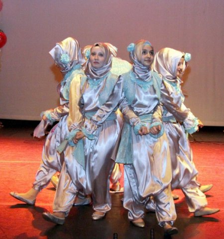 Londra Wisdom Koleji İlk Mezunlarını Verdi