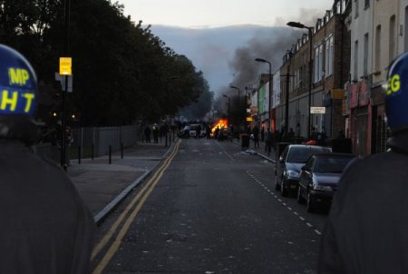 Londra'daki Olaylar Diğer Kentlere De Yayılıyor