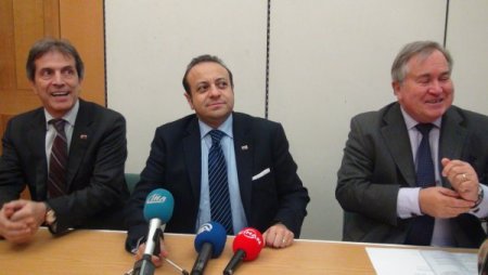 Lord Wallace, Bağış'a, Gelibolu ve Osmanlı esiri bir İngilizi hatırlattı