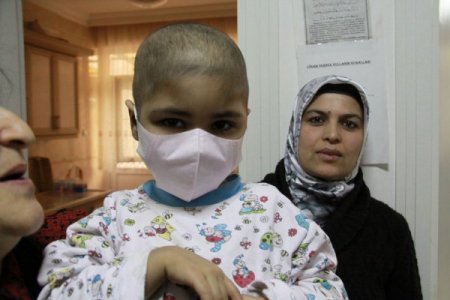 Lösemili çocuklar yardım eli bekliyor