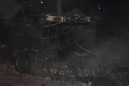 Lpg’li Kamyonet Yandı, Hızlı Müdahale Faciayı Önledi
