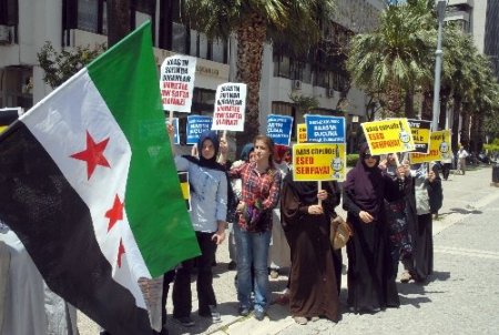 Lübnan Hizbullahı’na İzmir'den protesto