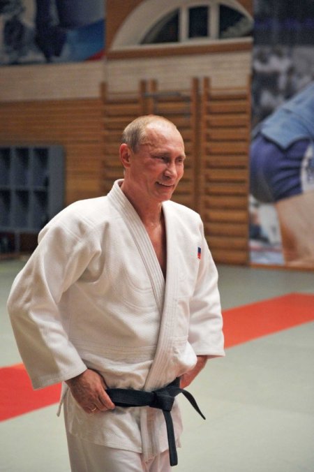 Lukaşenko: Putin’in omurgası judo yaparken incinmiş
