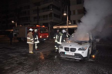 Lüks Otomobilini Kendi Eliyle Ateşe Verdi