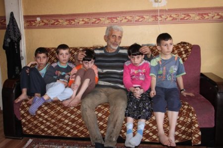 Maaşına haciz gelen baba 5 çocuğu için yardım istiyor