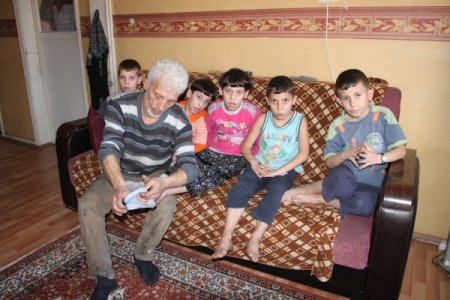 Maaşına haciz gelen baba 5 çocuğu için yardım istiyor