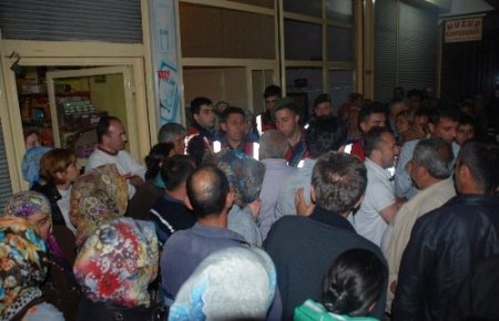 Maaşlarını alamayan işçiler haczi engelledi