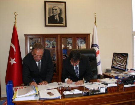 Macar heyetinden DPÜ Rektörü Karaaslan'a ziyaret