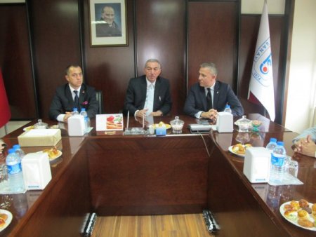 Macaristan Konsolos’u Konyalıları ülkesine yatırıma davet etti