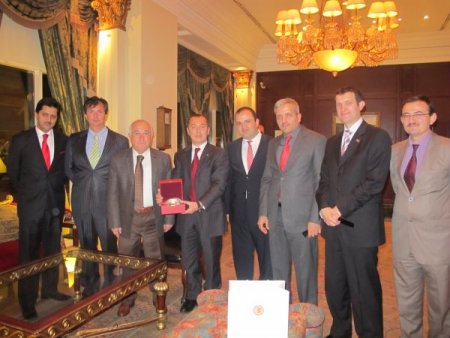 Macaristan’daki Türk işadamları TBMM Başkanı Çiçek’ten ‘imam’ istedi