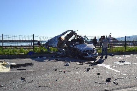 Maçtan dönen Trabzonsporlu taraftarlar kaza yaptı: 3 ölü 3 yaralı