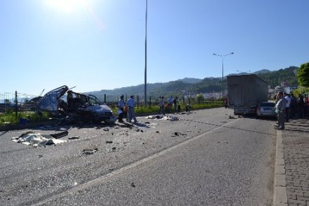 Maçtan dönen Trabzonsporlu taraftarlar kaza yaptı: 3 ölü 3 yaralı