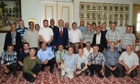 Madanlı Müslümanlar Başkan Altepe'yi ziyaret etti