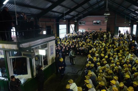 Maden işçileri, 263 maden şehidi için okunan duaya 'amin' dedi