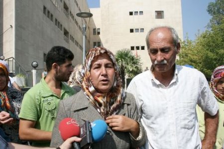 Maden Kazasında Oğlunu Kaybeden Acılı Anne: Jandarma İle Giden Gelir, Ama Hoca İle Giden Gelmiyor