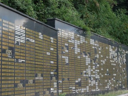 Maden Şehitleri Anıtı Dökülüyor, Sahip Çıkan Yok