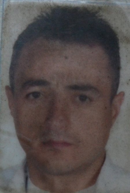 Madencinin elektrik direğine yaslanmış haldeki ölümü, şüpheli bulundu