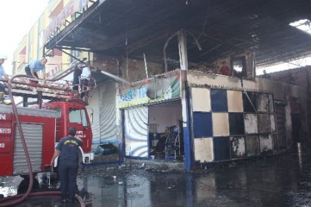 Madeni Yağ Bayisindeki Yangın Korkuttu