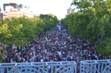 Madrid’de binlerce kişi Troyka’yı protesto etti