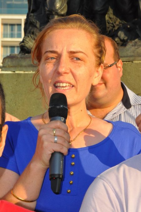 Maganda kurşunu kurbanlarının aileleri silahsızlanma için yürüdü