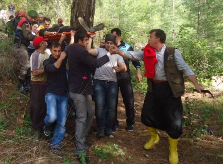 Mağarada inceleme yapan üniversite öğrencisi yüksekten düşerek yaralandı