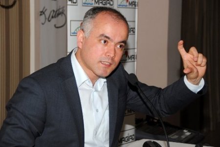 MAGİAD'dan üyelerine ekonomi konferansı