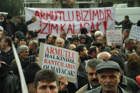 Mahalleleri 'riskli bölge' ilan edilen vatandaşlar eylem yaptı