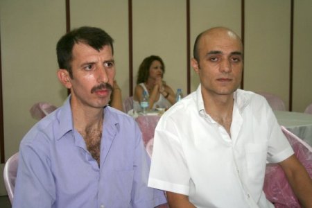 Mahalleli Ayakları Kesilmesin Diye İki Kardeş İçin Yardım İftarı Düzenledi