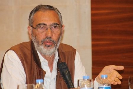 Mahçupyan: Bölünmemek için demokrasiye gitmemiz lazım