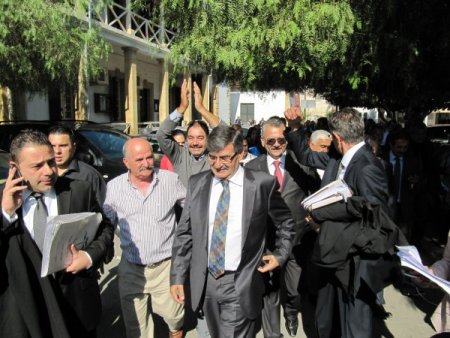 Mahkeme, İrsen Küçük'ün partisindeki yetkilerini askıya aldı