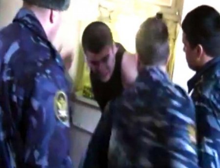 Mahkuma dayak görüntüleri Rusya’yı ayağa kaldırdı