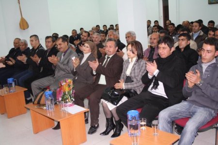 Mahkumlar Şiir Ve Türkülerle Duygulandı