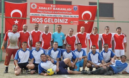 Mahkumların Futbol Maçını, Kuddusi Müftüoğlu Yönetti