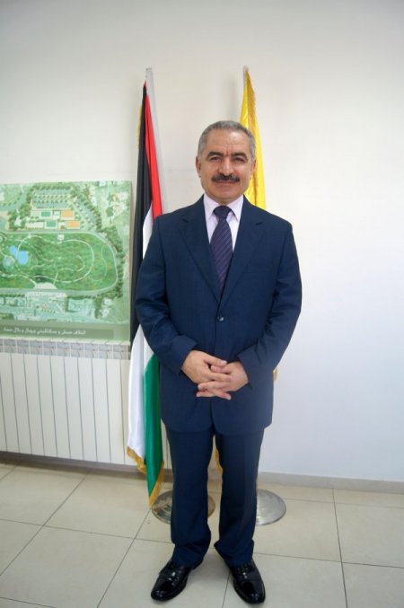 "Mahmud Abbas Başkanlıktan Liderliğe Terfi Etti"