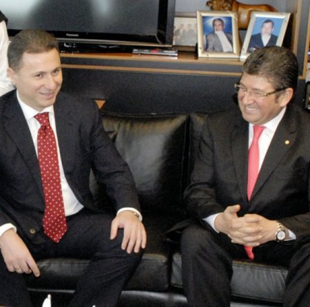 Makedonya Başbakanı, Türk İşadamlarını Ülkesine Yatırım İçin Davet Etti