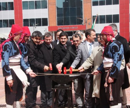 MAKÜ'de Nevruz coşku içinde kutlandı