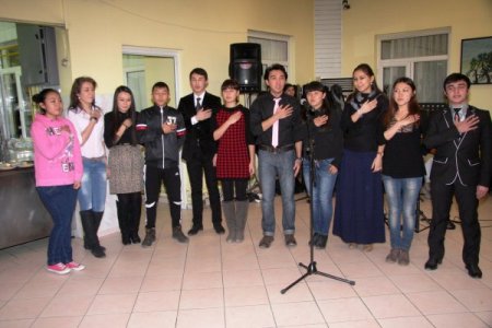 MAKÜ’den Kazak öğrencilere veda yemeği
