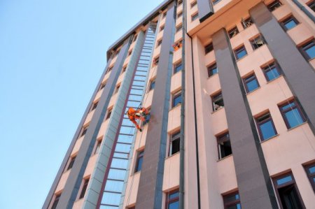 Makut'tan Belediye Binasında Yaralı Kurtarma Tatbikatı