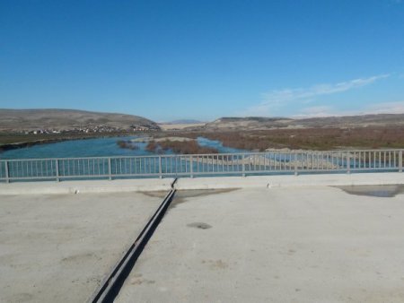 Malabadi Köprüsü, araçların neden olduğu sarsıntıdan kurtuluyor