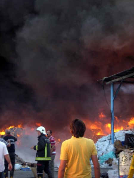 Malatya'da Fabrika Yangını