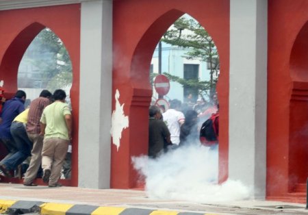 Malezya’da Hükümet Karşıtı Gösteri: 500 Kişi Gözaltına Alındı