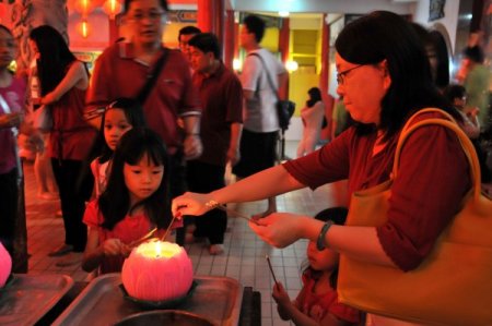 Malezyalı Çinliler 'yeni Yılı' Kutluyor