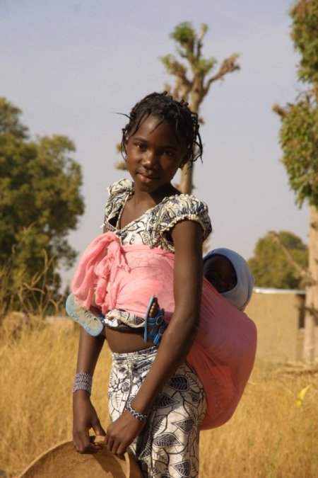 Mali'de çatışma bölgelerine giden yolda hayat normal devam ediyor (Özel)