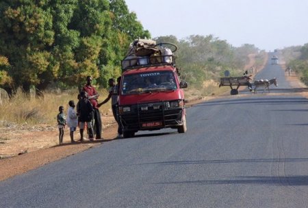 Mali'de savaş bölgesinden kaçış devam ediyor