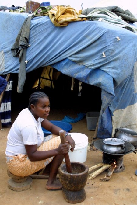 Malili mülteciler yurtlarına dönecek günü bekliyor (Özel)