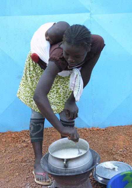 Malili mülteciler yurtlarına dönecek günü bekliyor (Özel)